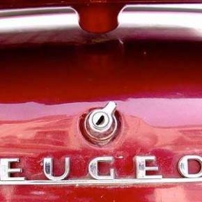 Harte Zeiten für Peugeot und Renault